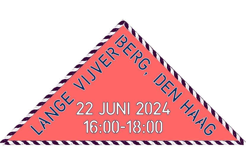 Rode driehoek met tekst: "Lange Vijverberg, Den Haag 22 juni 16:00-18:00"